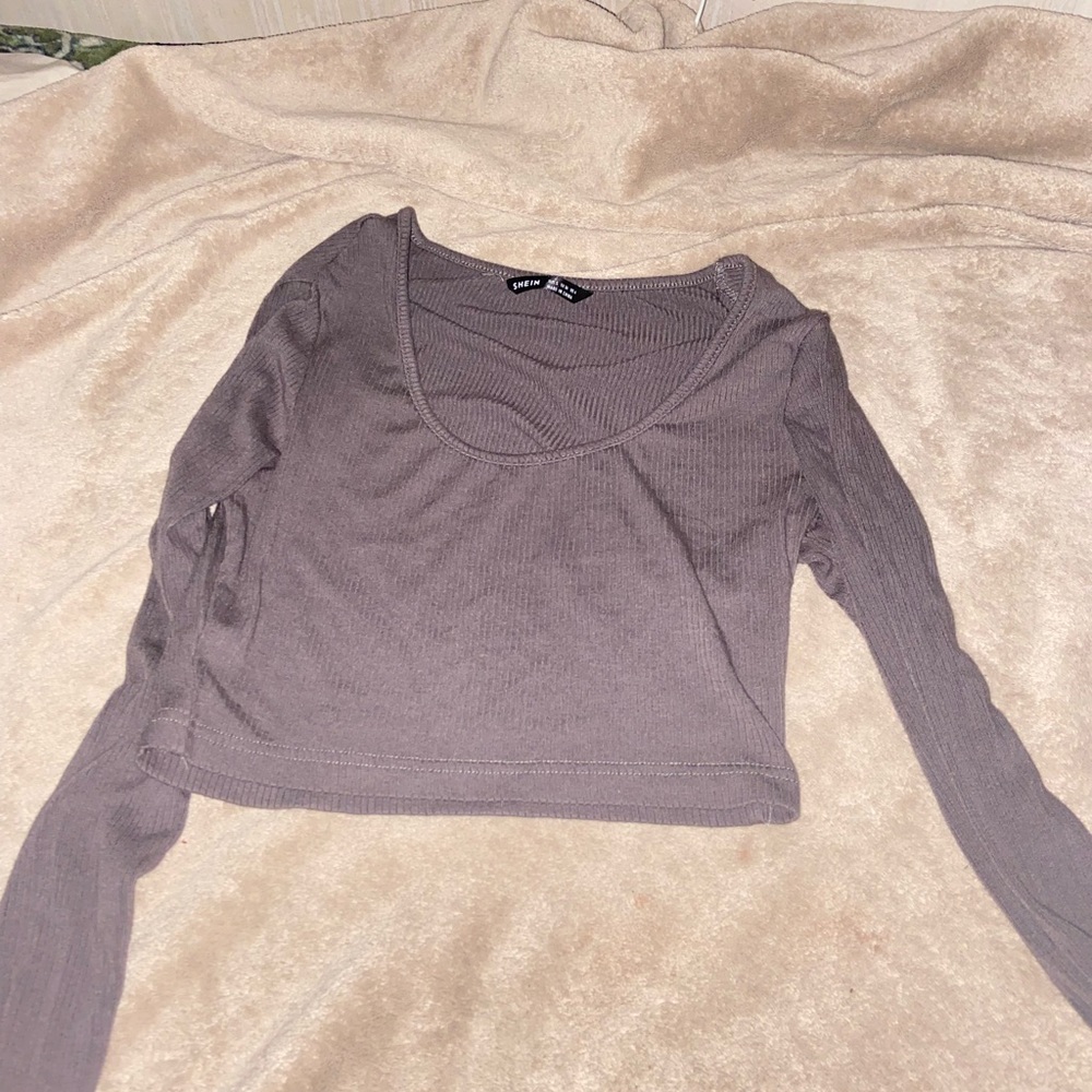 long sleeve crop top